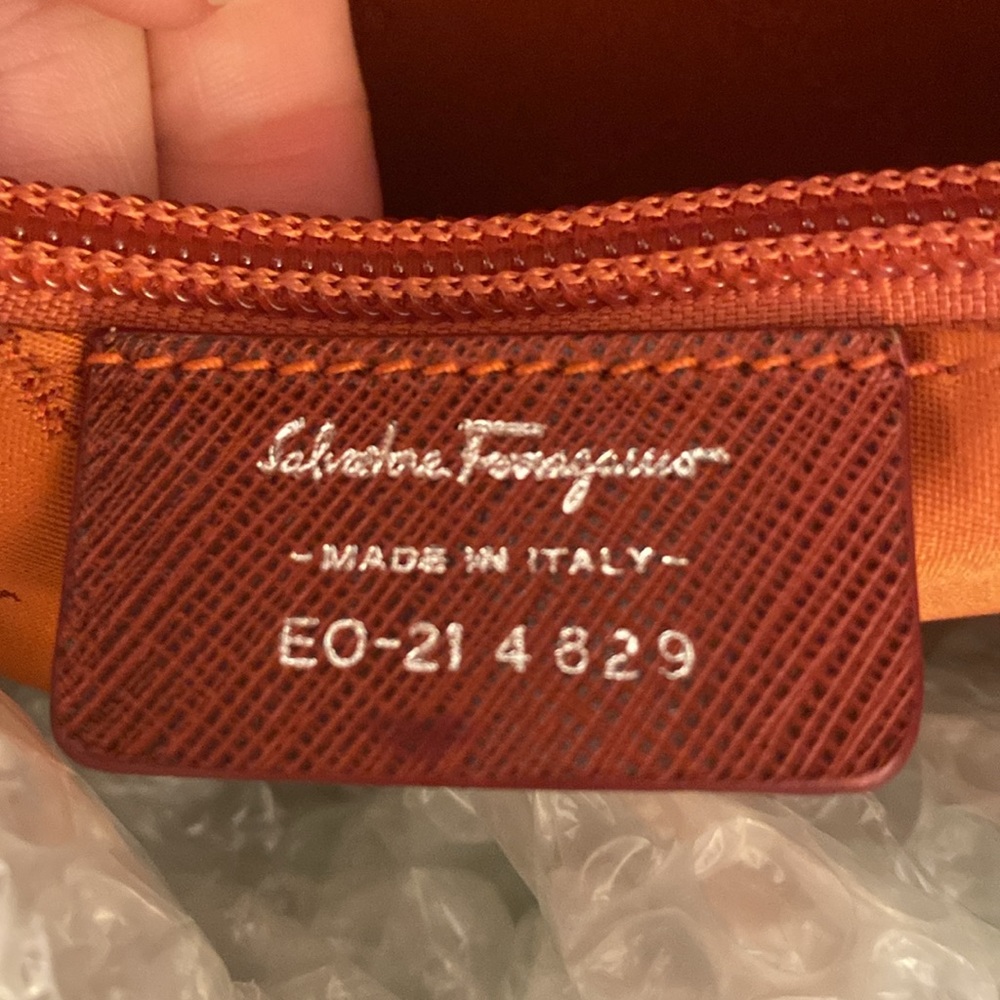 Rare Vintage Salvatore Ferragamo Double Gancini Large Saffiano Leather Bag - Picture 14 of 14